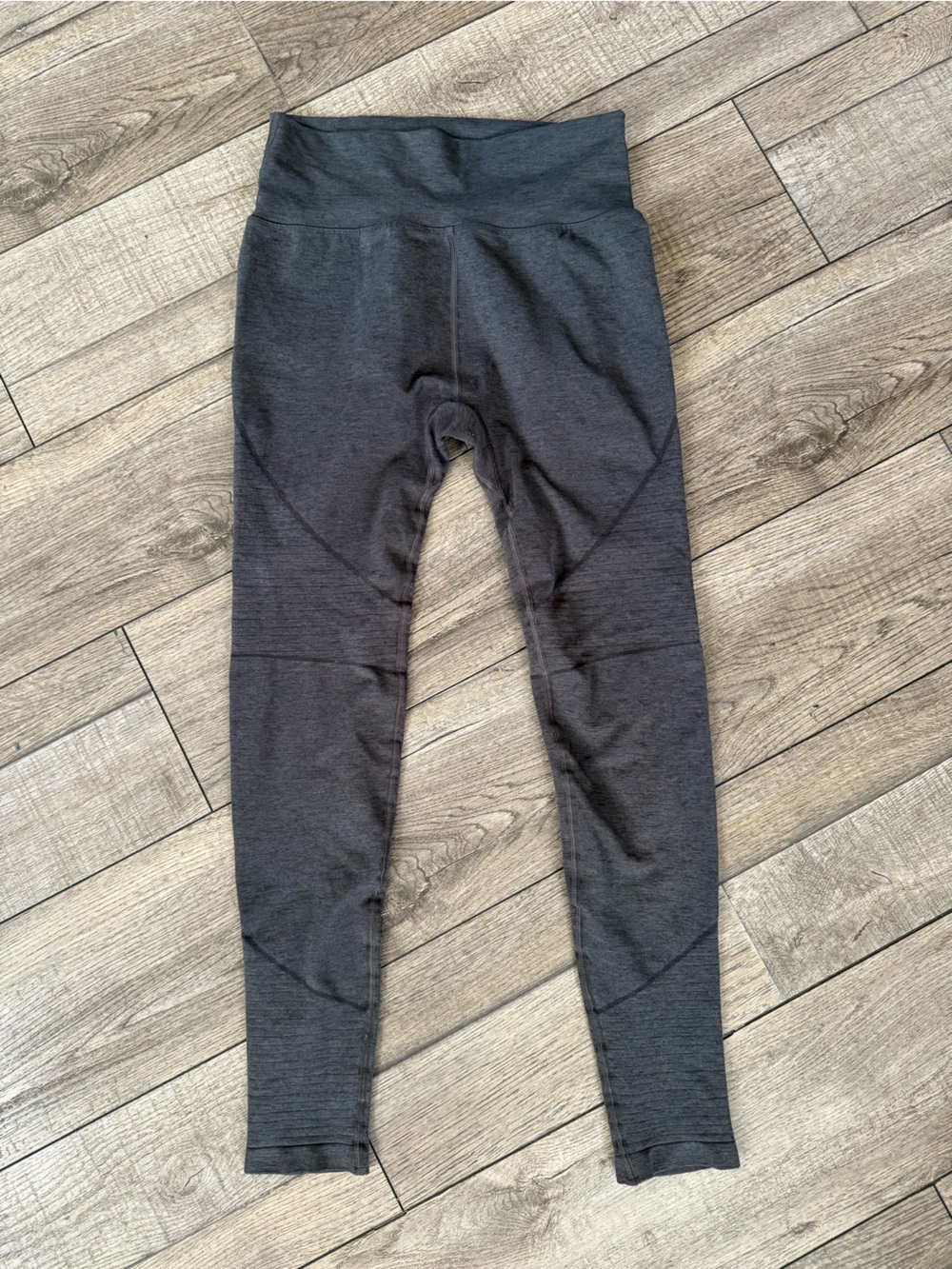 Alphalete Charcoal Gray High-Waist Leggings